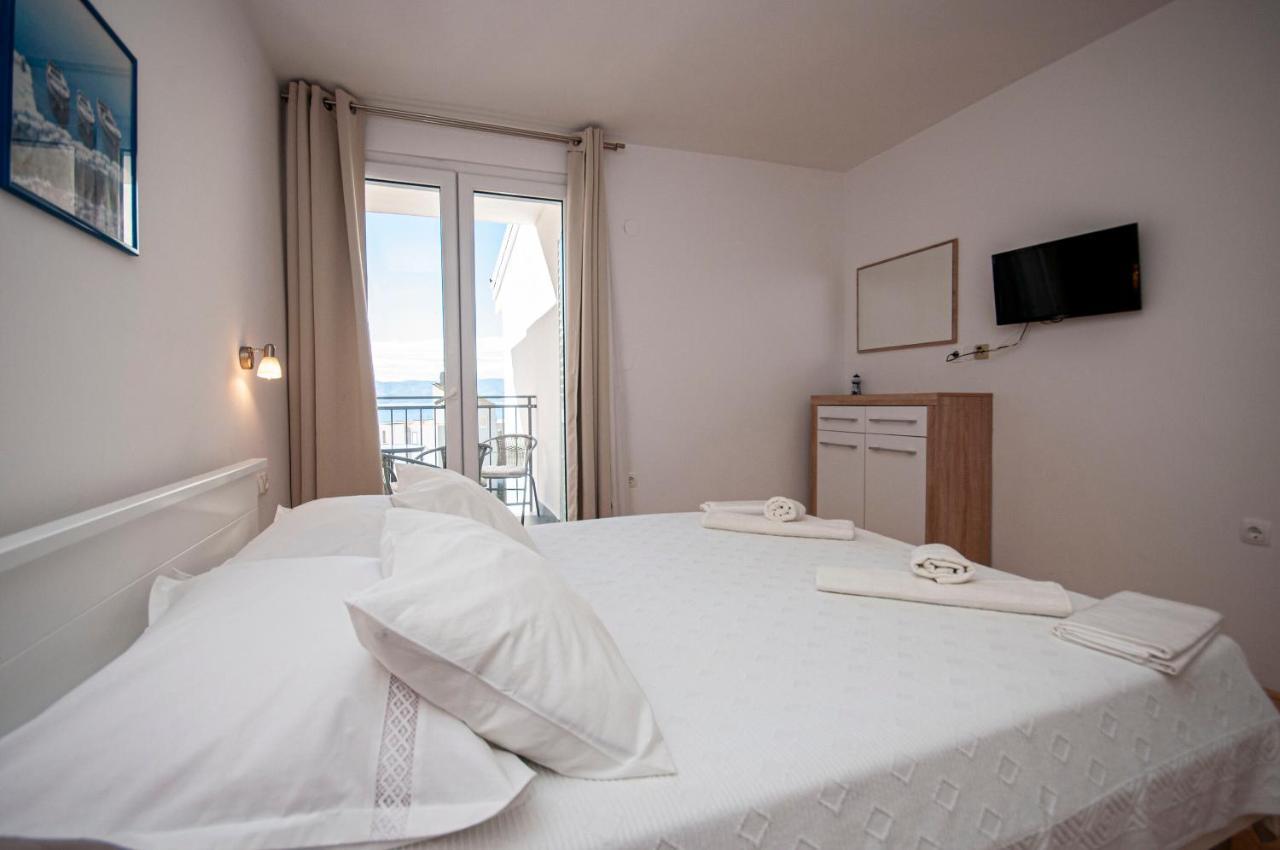 Apartments And Rooms Nikola オミシュ エクステリア 写真