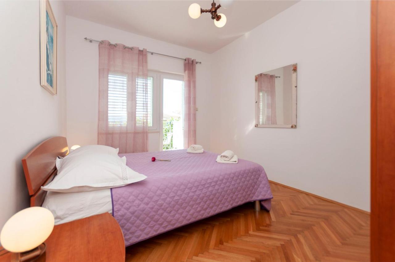 Apartments And Rooms Nikola オミシュ エクステリア 写真