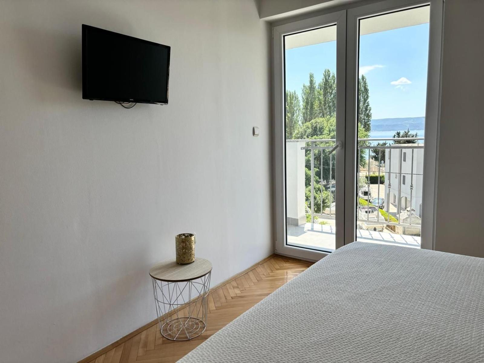 Apartments And Rooms Nikola オミシュ エクステリア 写真