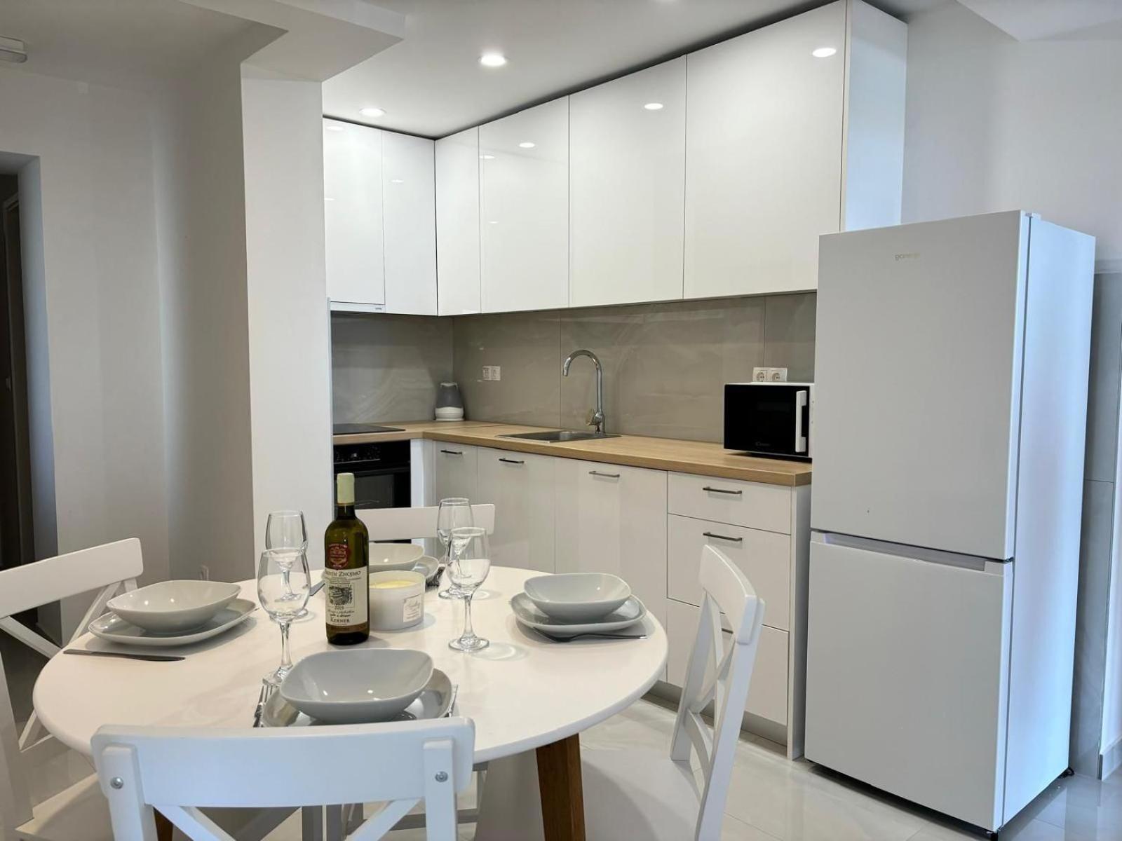 Apartments And Rooms Nikola オミシュ エクステリア 写真
