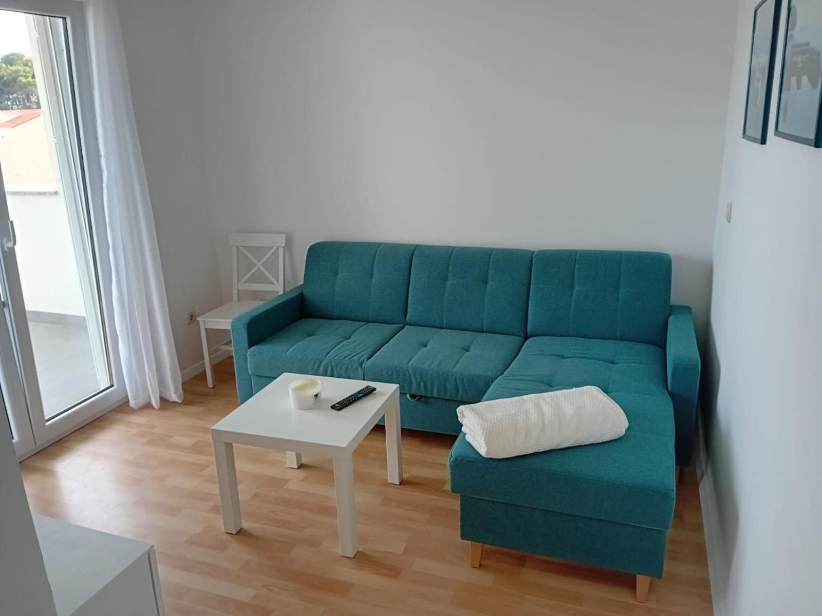 Apartments And Rooms Nikola オミシュ エクステリア 写真